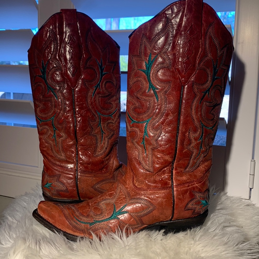 SALE $ will go up! **HOST PIC**Corral Red/Turquoise Boots